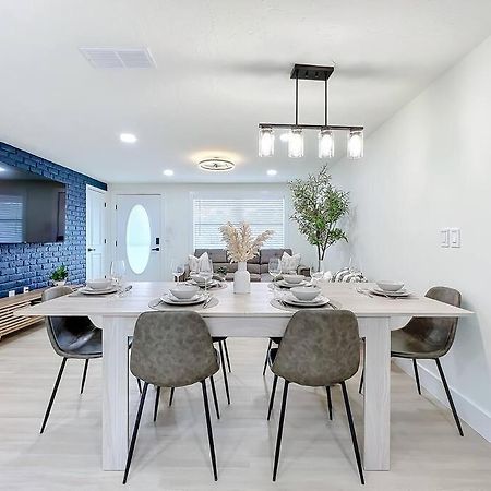 Poolside Paradise Near Siesta Key Beach 萨拉索塔 外观 照片
