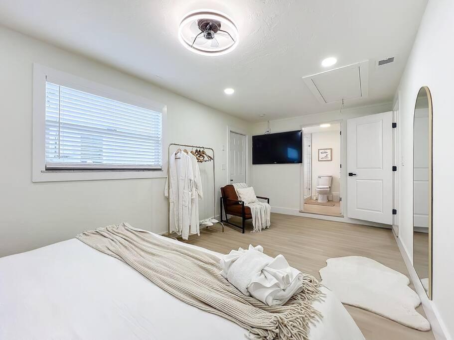 Poolside Paradise Near Siesta Key Beach 萨拉索塔 外观 照片