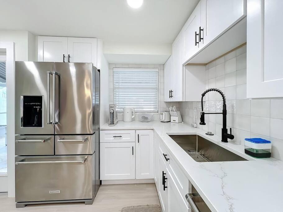 Poolside Paradise Near Siesta Key Beach 萨拉索塔 外观 照片