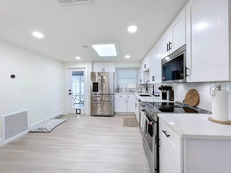 Poolside Paradise Near Siesta Key Beach 萨拉索塔 外观 照片