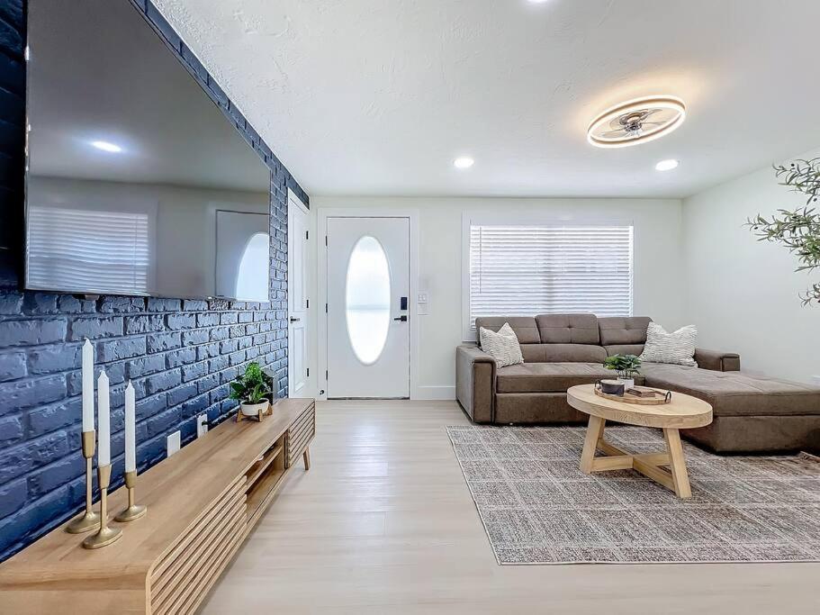 Poolside Paradise Near Siesta Key Beach 萨拉索塔 外观 照片