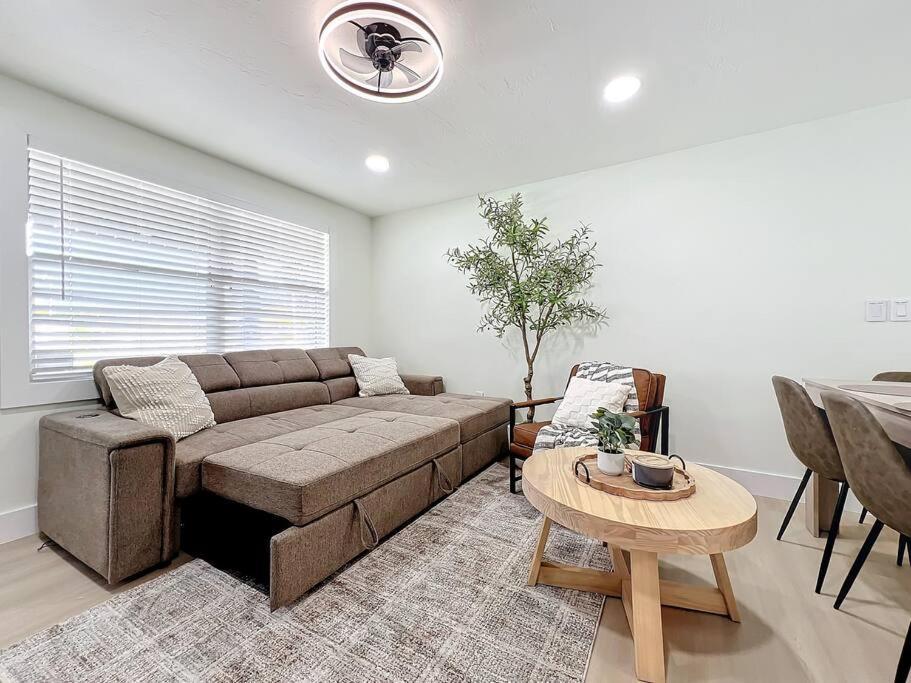 Poolside Paradise Near Siesta Key Beach 萨拉索塔 外观 照片